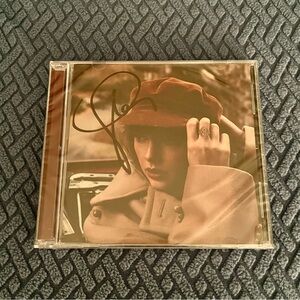 Taylor Swift Red signed cd